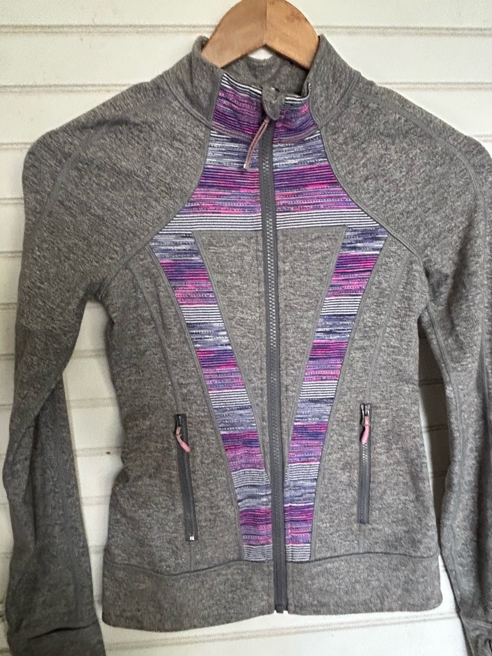 IVIVVA by LULULEMON girls size 10 jacket